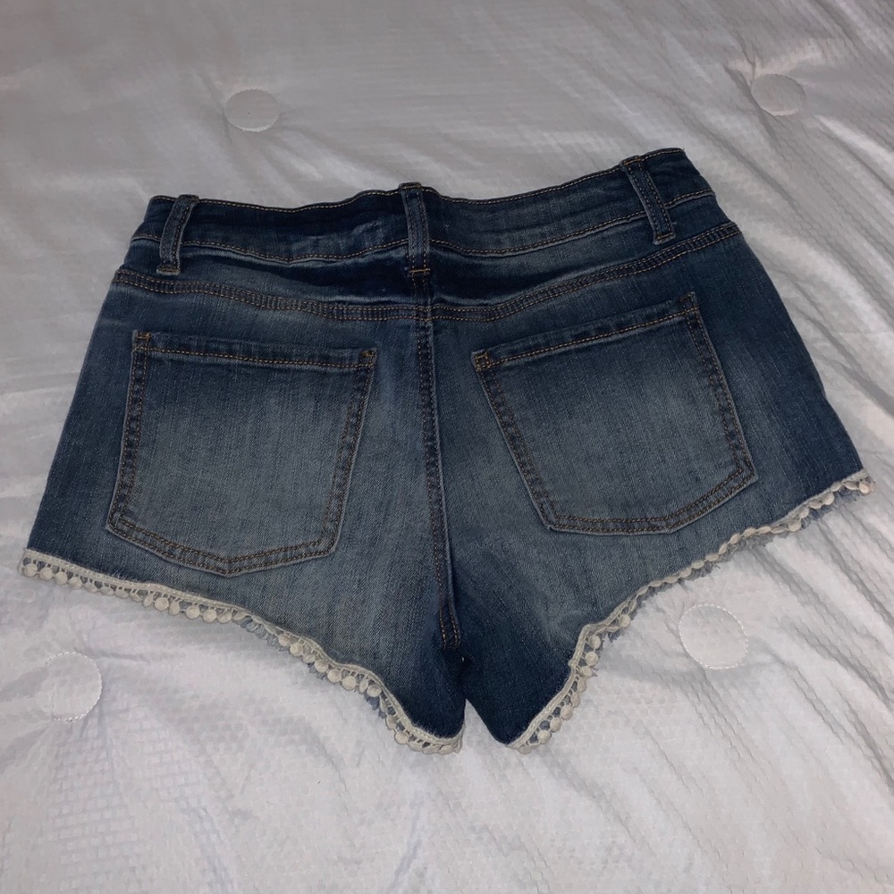 Shorts - Picture 2 of 3